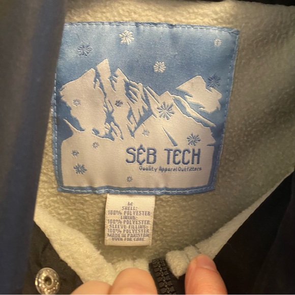 ⭐️ SEB TECH Winter Hooded Coat - Picture 3 of 5
